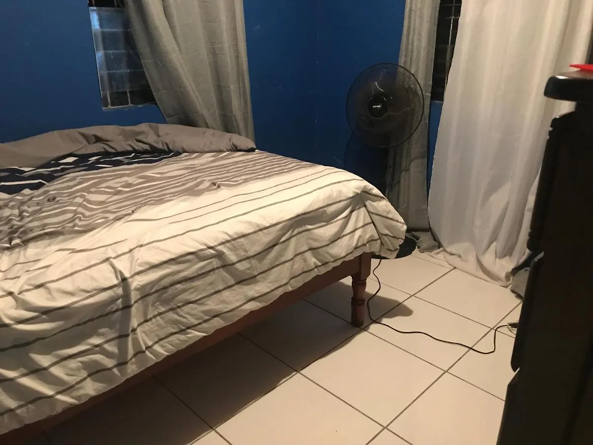Homestay Spanish Town