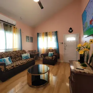 Comfortable Strategic Quarters Spanish Town